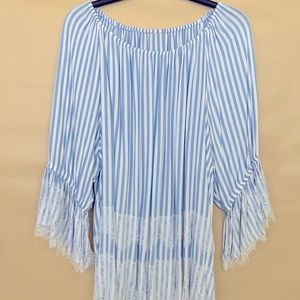 Womens size 1X blue/white striped drapey tunic top with chantilly lace detail.